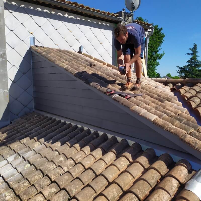 Seurin Jean Claude Et Sebastien Charpentier Et Couvreur A Blaye Seurin Jean Claude Et Sebastien Charpentier Et Couvreur A Blaye Couverture 2 1